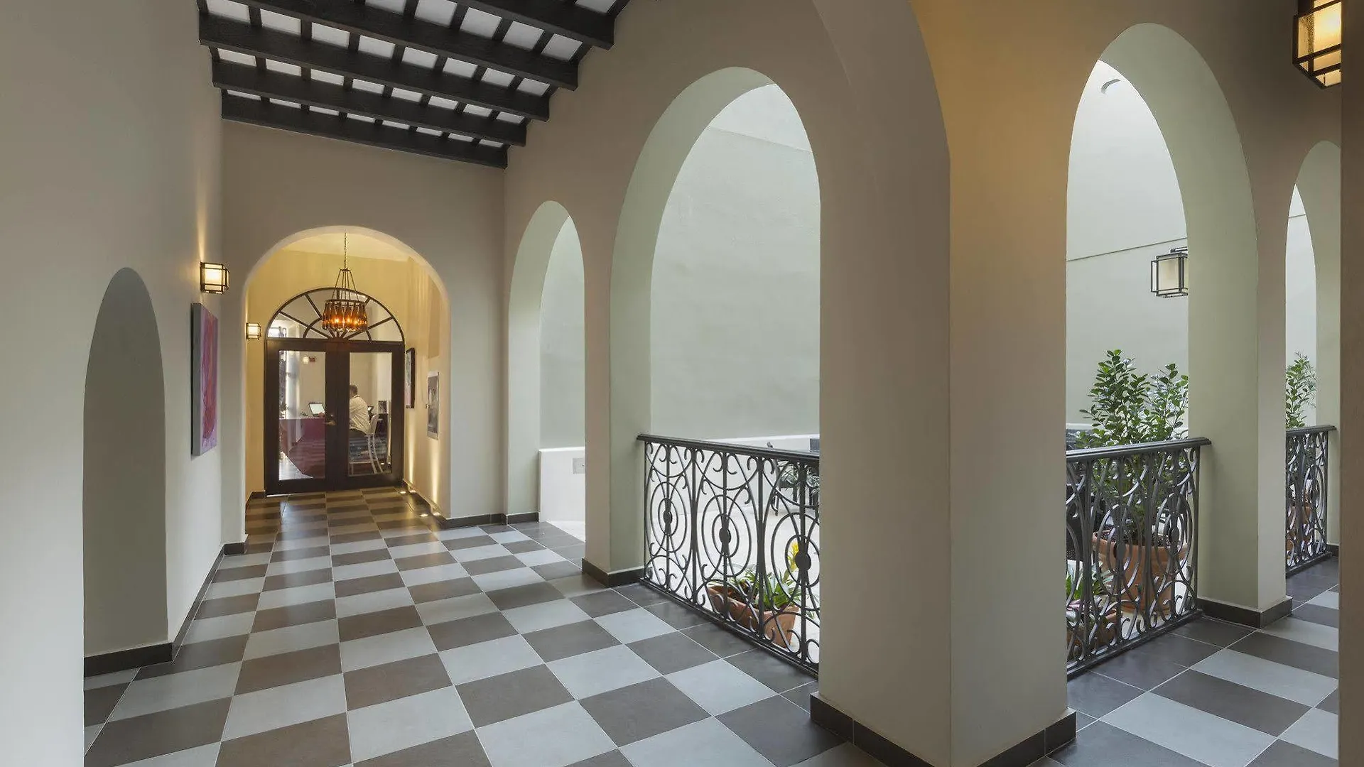 Decanter Hotel San Juan